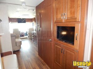 2015 29um Precept Rv Motorhome Bus Motorhome 40 Indiana Gas Engine for Sale