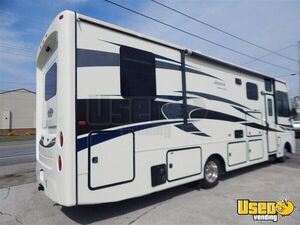 2015 29um Precept Rv Motorhome Bus Motorhome Gray Water Tank Indiana Gas Engine for Sale