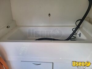 2015 350 Pet Grooming Van Pet Care / Veterinary Truck Electrical Outlets Florida for Sale