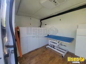 2015 350 Pet Grooming Van Pet Care / Veterinary Truck Interior Lighting Florida for Sale