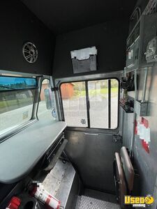 2015 All Purpose Food Truck All-purpose Food Truck Backup Camera Ontario Diesel Engine for Sale