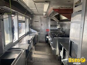 2015 All Purpose Food Truck All-purpose Food Truck Diamond Plated Aluminum Flooring Ontario Diesel Engine for Sale