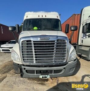 2015 Cascadia Freightliner Semi Truck 2 Georgia for Sale