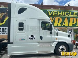 2015 Cascadia Freightliner Semi Truck 3 Florida for Sale
