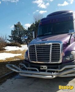 2015 Cascadia Freightliner Semi Truck 3 Iowa for Sale