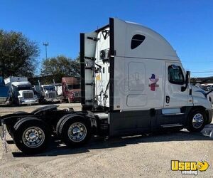 2015 Cascadia Freightliner Semi Truck 3 Texas for Sale