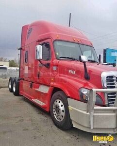 2015 Cascadia Freightliner Semi Truck Alberta for Sale