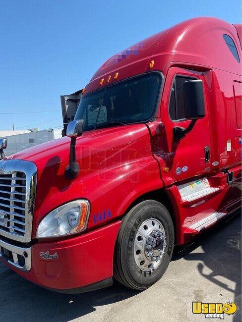 2015 Cascadia Freightliner Semi Truck California for Sale