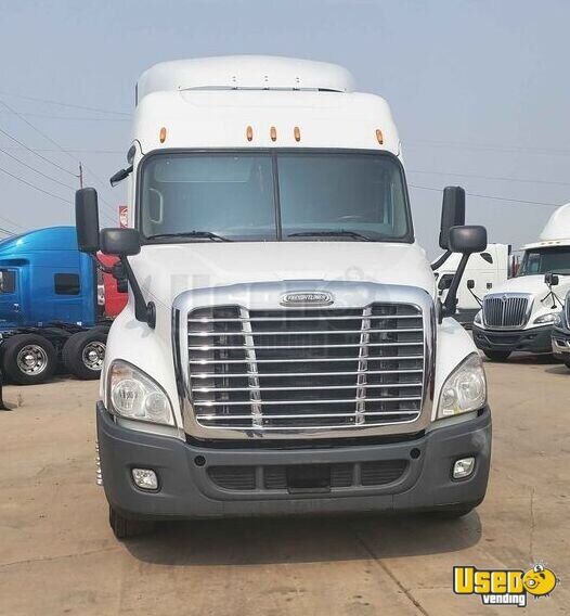 2015 Cascadia Freightliner Semi Truck Colorado for Sale