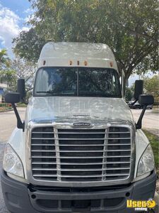 2015 Cascadia Freightliner Semi Truck Florida for Sale