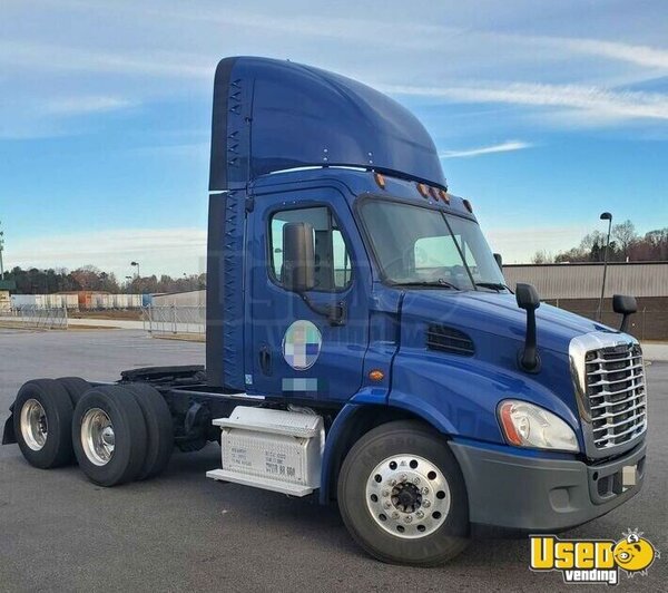 2015 Cascadia Freightliner Semi Truck South Carolina for Sale