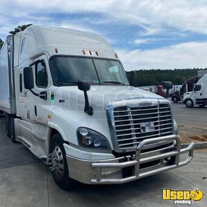 2015 Cascadia Freightliner Semi Truck Texas for Sale