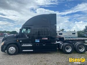 2015 Cascadia Freightliner Semi Truck Under Bunk Storage Florida for Sale