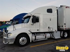 2015 Columbia Freightliner Semi Truck Double Bunk South Carolina for Sale
