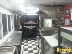 2015 Diesel Step Van Kitchen Food Truck All-purpose Food Truck Stainless Steel Wall Covers Ontario Diesel Engine for Sale