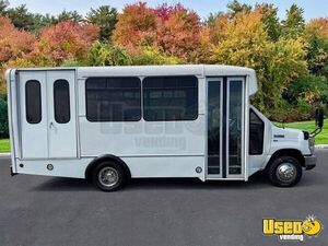 2015 E-350 Non-cdl Wheelchair Shuttle Bus Shuttle Bus Air Conditioning New York Gas Engine for Sale
