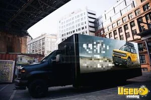 2015 E350 Mobile Billboard Truck 8 New York Gas Engine for Sale