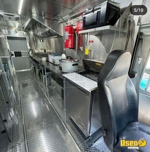 2015 E450 All-purpose Food Truck Stainless Steel Wall Covers Florida Gas Engine for Sale