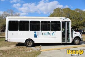 2015 E450 Shuttle Bus Removable Trailer Hitch Florida Gas Engine for Sale