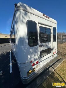 2015 E450 Shuttle Bus Wheelchair Lift New York Gas Engine for Sale