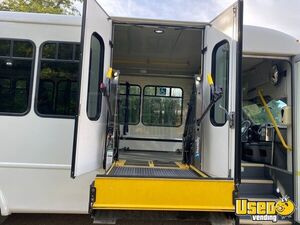 2015 E450 Shuttle Bus Wheelchair Lift Texas Gas Engine for Sale