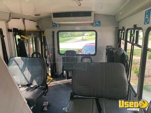 2015 E450 Starcraft Shuttle Bus Shuttle Bus Wheelchair Lift Pennsylvania Gas Engine for Sale