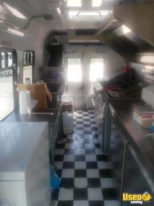 2015 Econoline Food Truck All-purpose Food Truck Exterior Customer Counter Michigan Gas Engine for Sale