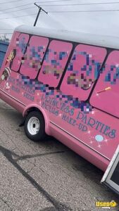 2015 Express Cutaway Other Mobile Business Interior Lighting Michigan Diesel Engine for Sale