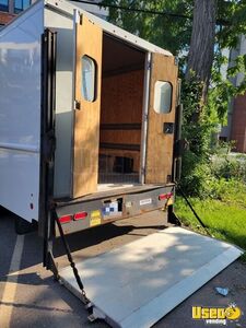 2015 F450 Stepvan 8 Michigan for Sale