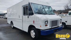 2015 Ford F59 Step Van | Used Truck for Mobile Business w/ Optional Lift Gate for Sale in Washington!