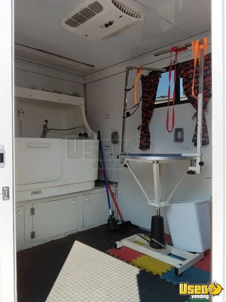 2015 Lark Pet Care / Veterinary Truck Cabinets Texas for Sale