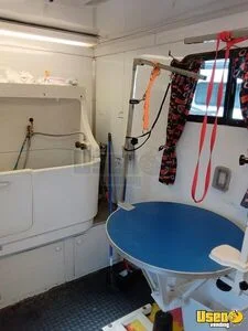 2015 Lark Pet Care / Veterinary Truck Insulated Walls Texas for Sale