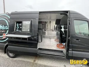 2015 Mercedes Benz 2500 Sprinter 2015 All-purpose Food Truck Diamond Plated Aluminum Flooring Florida Diesel Engine for Sale
