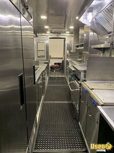 2015 Mt45 Kitchen Food Truck All-purpose Food Truck Surveillance Cameras Arizona Diesel Engine for Sale
