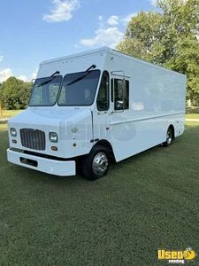 2015 Mt45 New Build Food Truck Stainless Steel Wall Covers Tennessee Diesel Engine for Sale