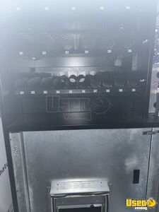 2015 N2g4000 combo & N2g900 side Unit/entree Seaga Vending Combo 16 California for Sale