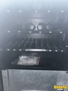 2015 N2g4000 combo & N2g900 side Unit/entree Seaga Vending Combo 24 California for Sale