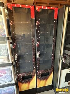2015 N2g4000 combo & N2g900 side Unit/entree Seaga Vending Combo 26 California for Sale