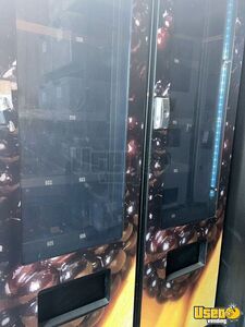 2015 N2g4000 combo & N2g900 side Unit/entree Seaga Vending Combo 27 California for Sale