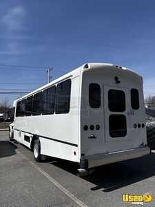 2015 Other Mobile Business Exterior Lighting Massachusetts Diesel Engine for Sale