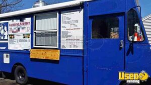 2015 Chevrolet P30 Step Van All-Purpose Food Truck for Sale in Connecticut!