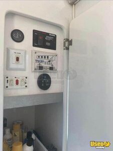 2015 Pet Grooming Trailer Pet Care / Veterinary Truck Electrical Outlets Alabama for Sale