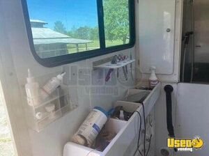 2015 Pet Grooming Trailer Pet Care / Veterinary Truck Interior Lighting Alabama for Sale