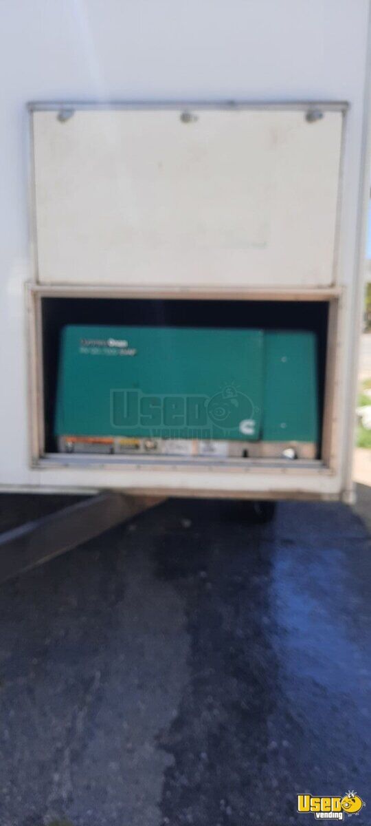 Compact 2015 8.5' x 12' Mobile Pet Grooming Trailer Mobile Business