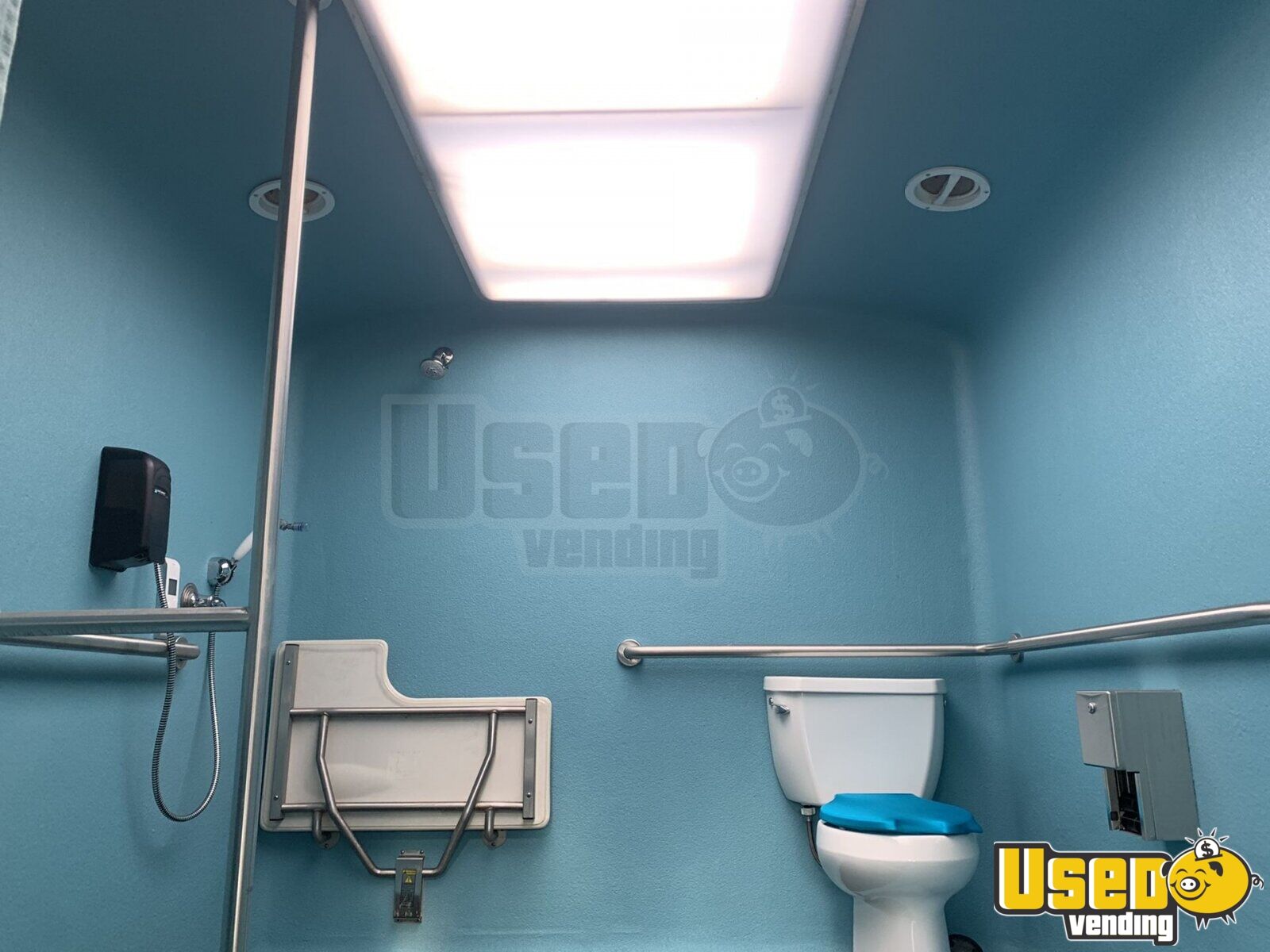 2015 Gillig Phantom Mobile Dual Shower and Bathroom Bus Restroom Bus