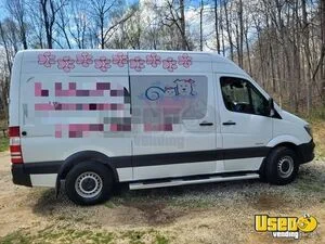 2015 Sprinter 2500 Dog Grooming Van Pet Care / Veterinary Truck Cabinets Ohio Diesel Engine for Sale