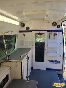 2015 Sprinter 3500 Pet Care / Veterinary Truck Interior Lighting Washington Diesel Engine for Sale