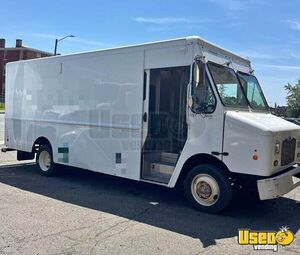 2015 Freightliner Morgan Olson Step Van | Used Empty Truck for Sale in Connecticut!