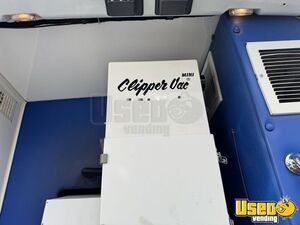 2015 Transit T350 Pet Care / Veterinary Truck Exterior Lighting California Gas Engine for Sale