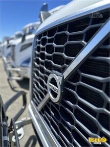 2015 Vnr Volvo Semi Truck 6 California for Sale